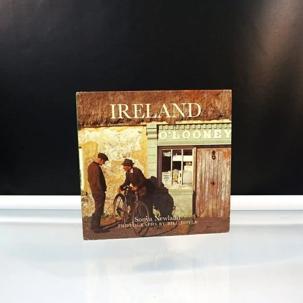 Ireland by Sonya Newland Illustrated Hardcover 2003 Photobook